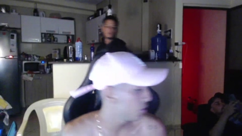 Funnyguysexyhot  01-05-2023